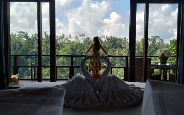 Suarapura Resort and SPA