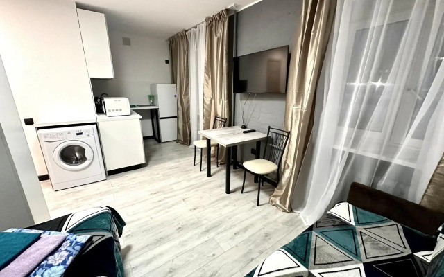 Апартаменты Наш дом на улице Мельникайте 83