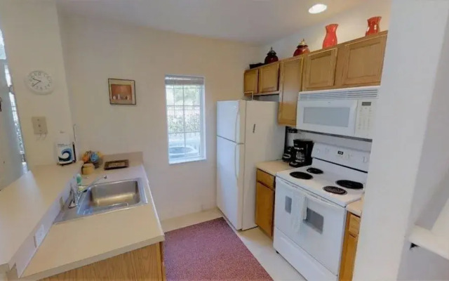 Venetian Bay 2250 - Four Bedroom Townhome