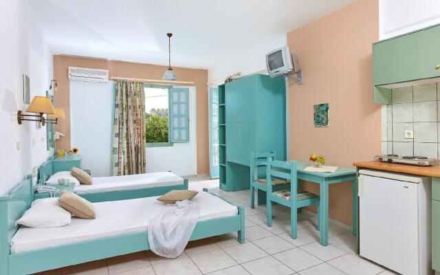 Noble Hotel Suites - Adults Only