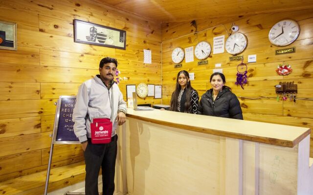 Hotel Monarch Residency Manali