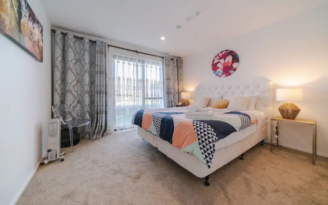 Albany Brand New Serviced Apartment