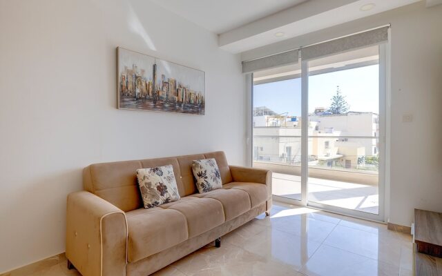 Cosy 1BR Apartment in Central St Julian's