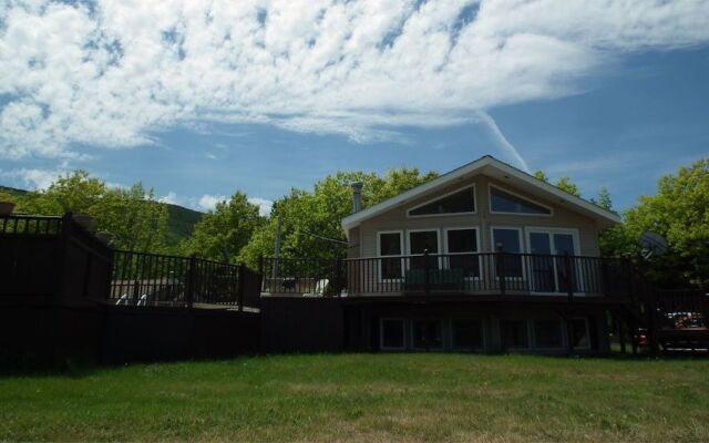 Highland Breeze Accommodations