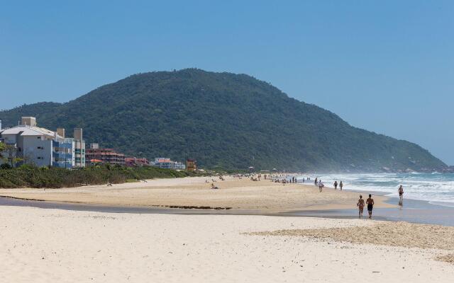 Casa ampla c/ churrasqueira nos Ingleses CRL001