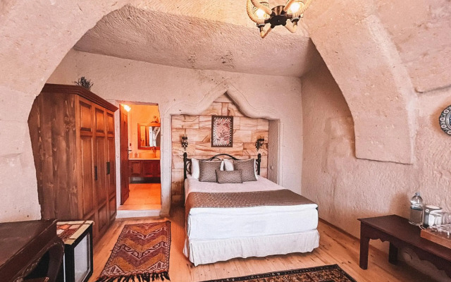 Local Cave House Hotel