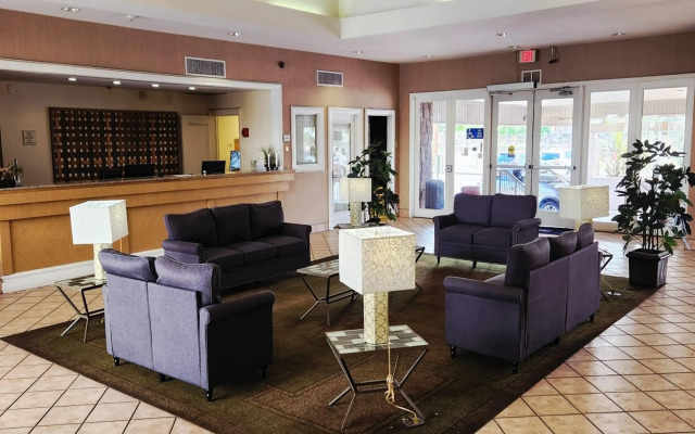 Travelodge by Wyndham Phoenix North