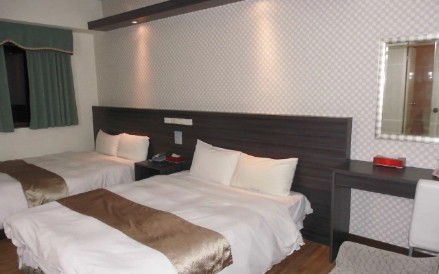 Modern Plaza Hotel