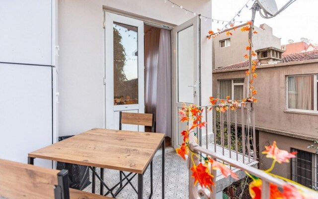 Central and Stylish Flat near Istiklal Street
