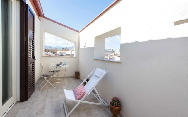 Cassaro Apartment con Terrazza by Wonderful Italy