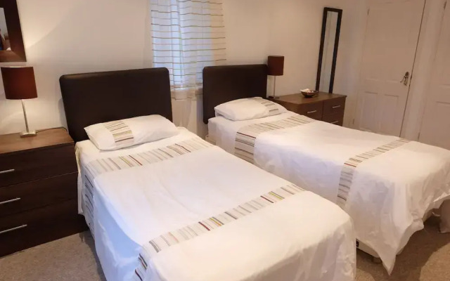 Oakridge, St Mellion, Cornwall + 2 Leisure Passes - фото 3