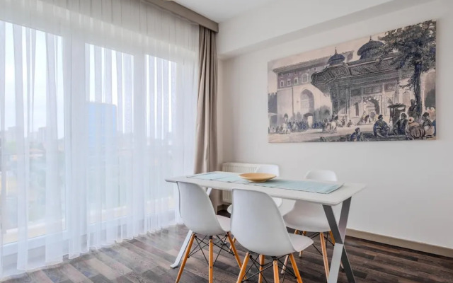 Residence Near Commerce Center and Istanbul Mall