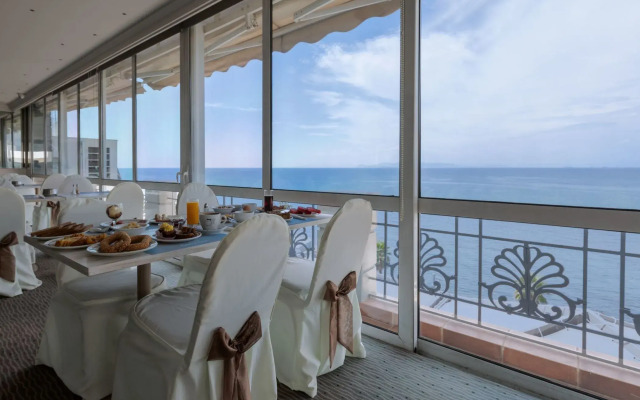 Coral Hotel Athens