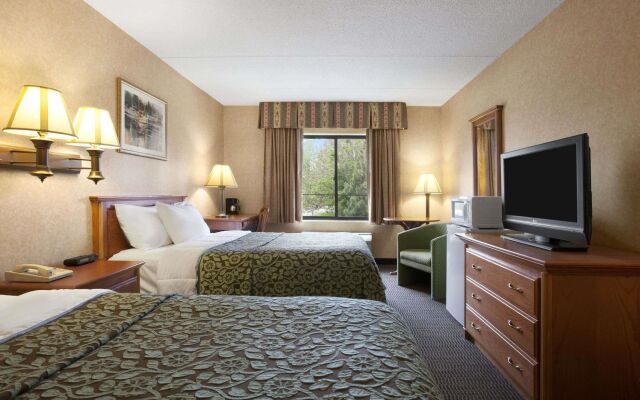 Holiday Inn Express Plattsburgh, an IHG Hotel