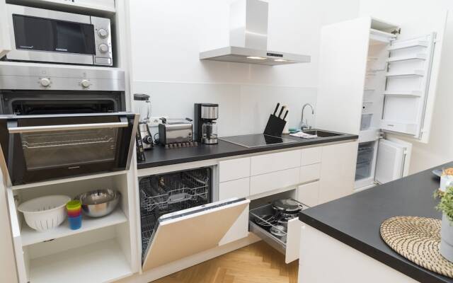 Singerstraße Luxury Apartment