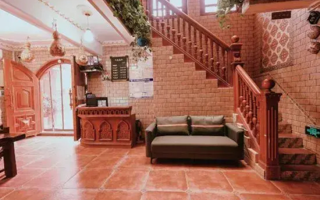 Qingjia Shishe Homestay (Kashgar Ancient City Branch)