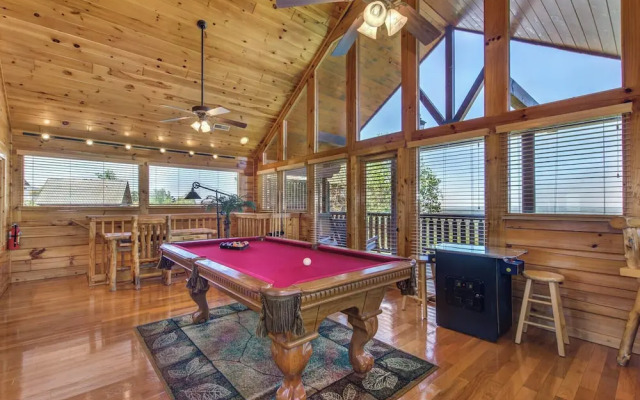 A Smoky Mountain Hide-a-way