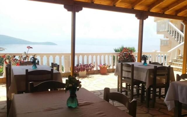Lumra Rooms
