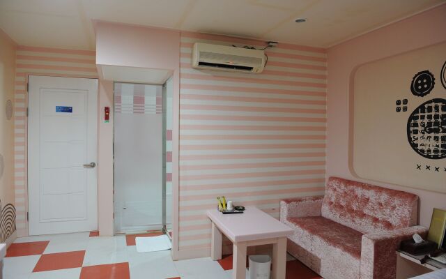 S Motel