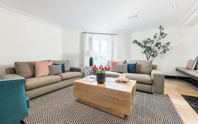 Home Club Serrano VIII