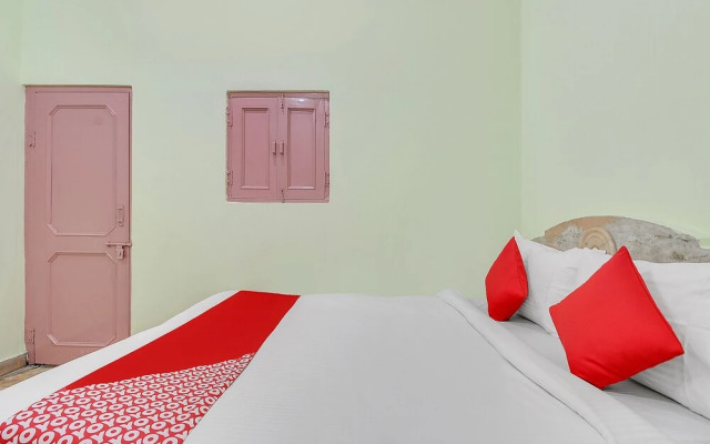 SPO ON 46695 Red Tomato Palace