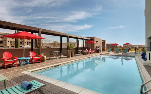 Home2 Suites by Hilton San Antonio Airport