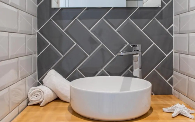 Valencia Port Rooms I