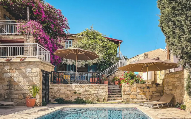 Cyprus Villages Hotel & Restaurant - Central Location - Bed & Breakfast - With Access To Pool And Stunning Views
