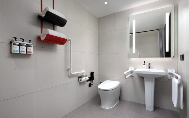 Holiday Inn Express Shanghai Gumei by IHG