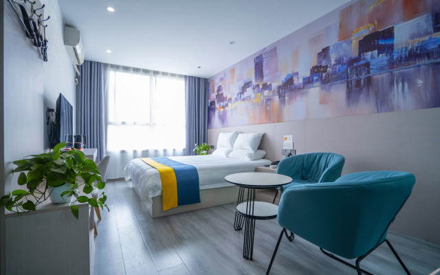 Riste Hotel (Luoxin industrial cluster, Xin'an County)