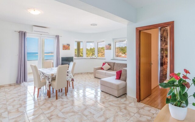 Nice Home in Povljana With Wifi and 1 Bedrooms