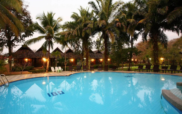 Golden Pai and Suite Resort