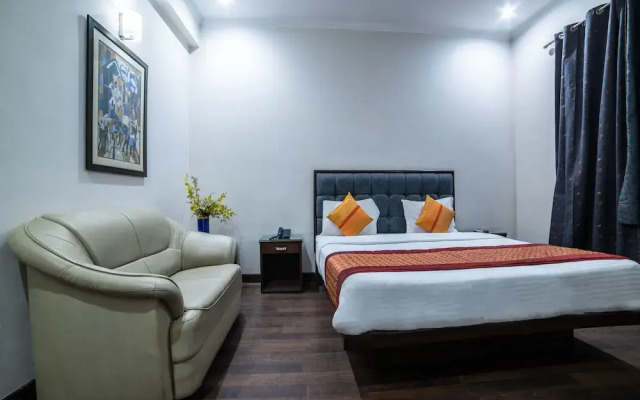 OYO 14545 Hotel Blueleaf