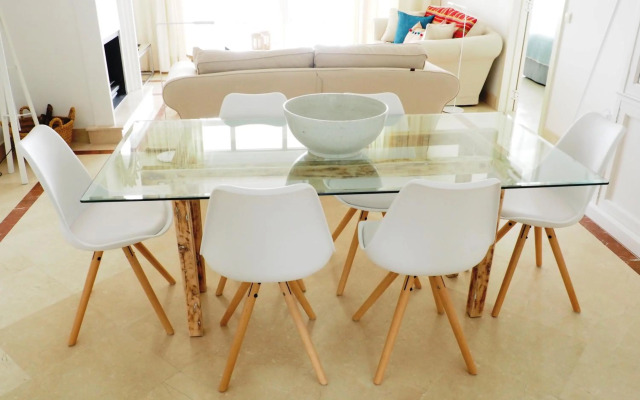 Marbella Holiday & Golf Garden Apartment