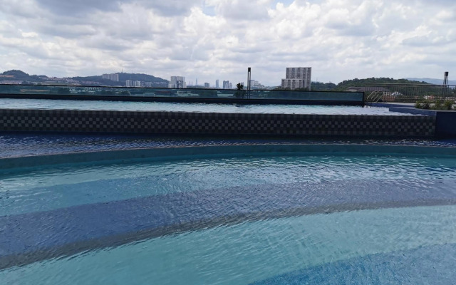 Apple 5 @ Menara Simfoni/Symphony Tower Free Wifi/Parking/TV Box/Nexflix