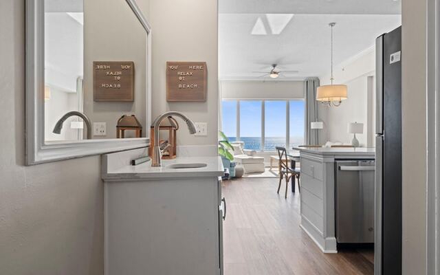 Regency Isle Penthouse 1106