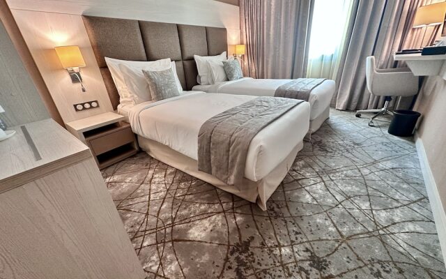2H Hotel