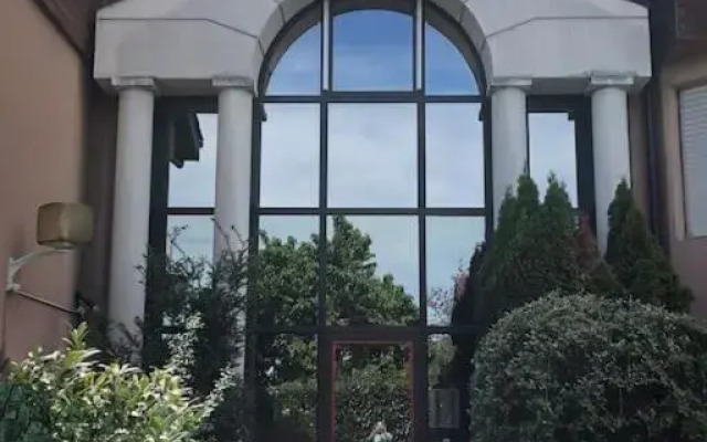 T2 « lémanesque » aux nuances du lac avec jardin