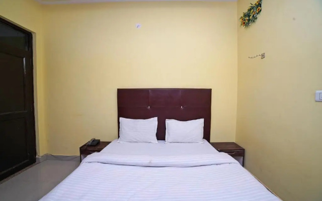 Hotel Rama Palace by OYO Rooms