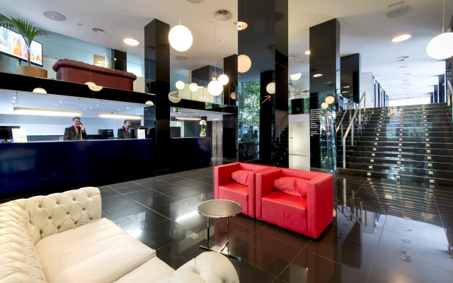 Belroy Hotel and Apartments