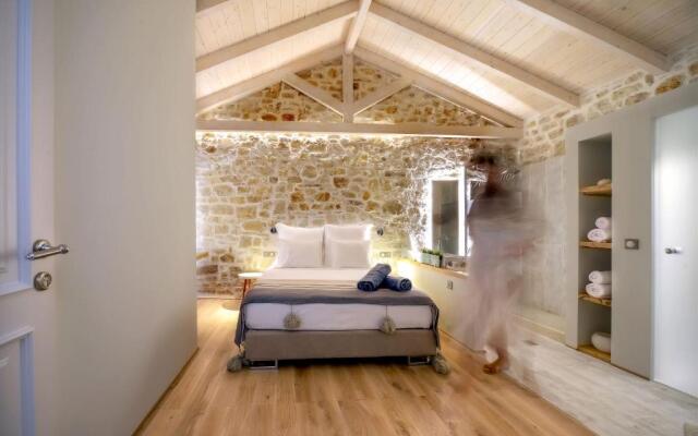 Paxos Fairytales Lovenest 1