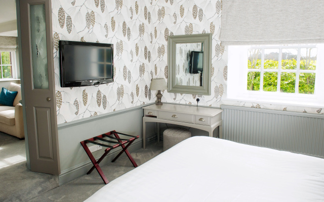 Crown Hotel