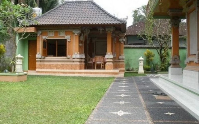 Bali Bunga Kembang Guest House