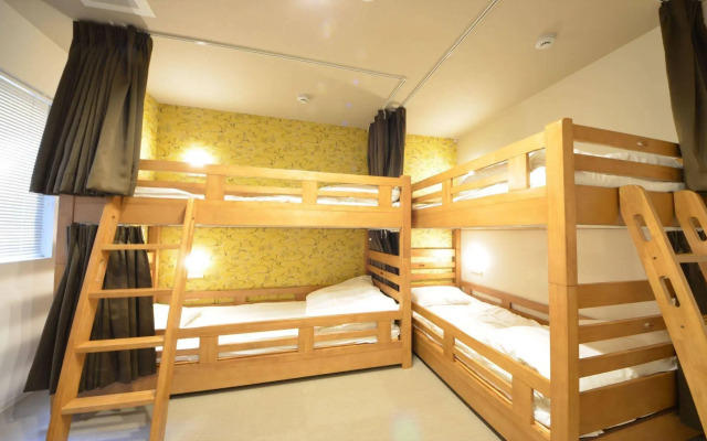 Yadokari Namba Hostel