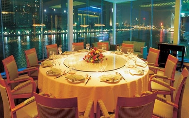 Riverside Hotel