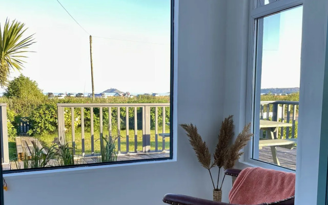 Wavecrest Holiday Cottage