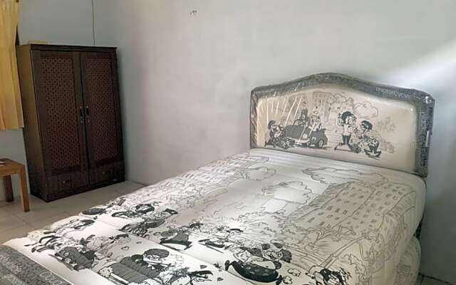 Bu Condro Homestay by Luxury Degree