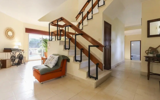 Sintra Classic Villa by Homing