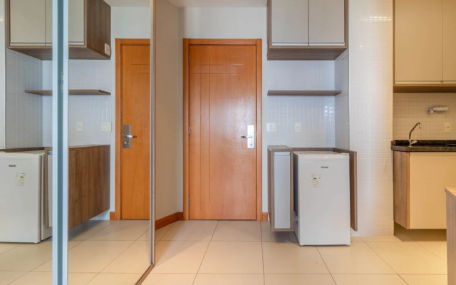 CA01 Flat 500m from Salvador Shopping