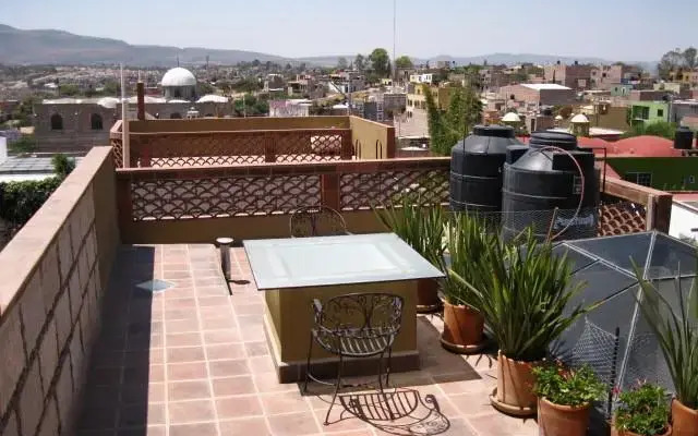 Casa De Los Encantos